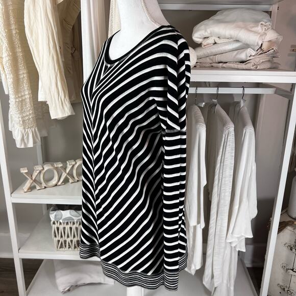 Cable & Gauge women’s size small, black & white tunic scoop neck top #1723 - Picture 7 of 8